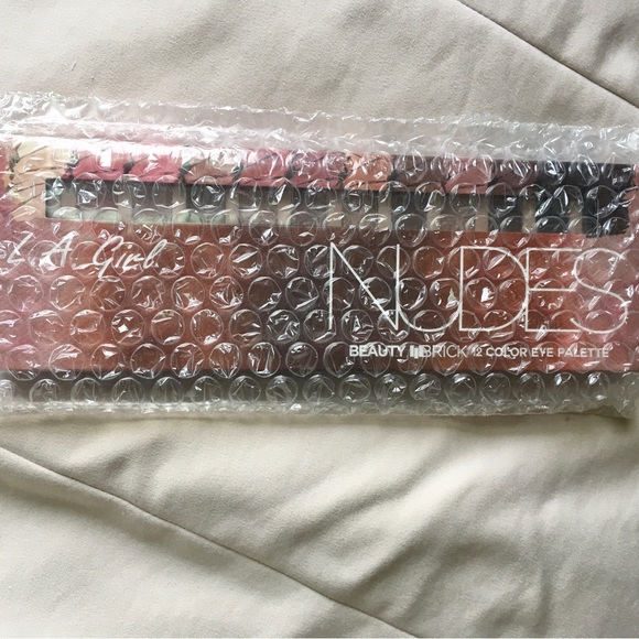 L.A. Girl Beauty Brick Eyeshadow, Nudes, 0.42 Oz - Picture 5 of 7